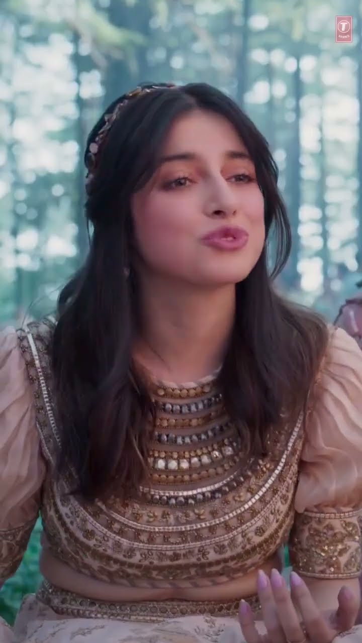 Shaadi vibes incoming Watched Divya Khosla Kumar in Saure Ghar from ...