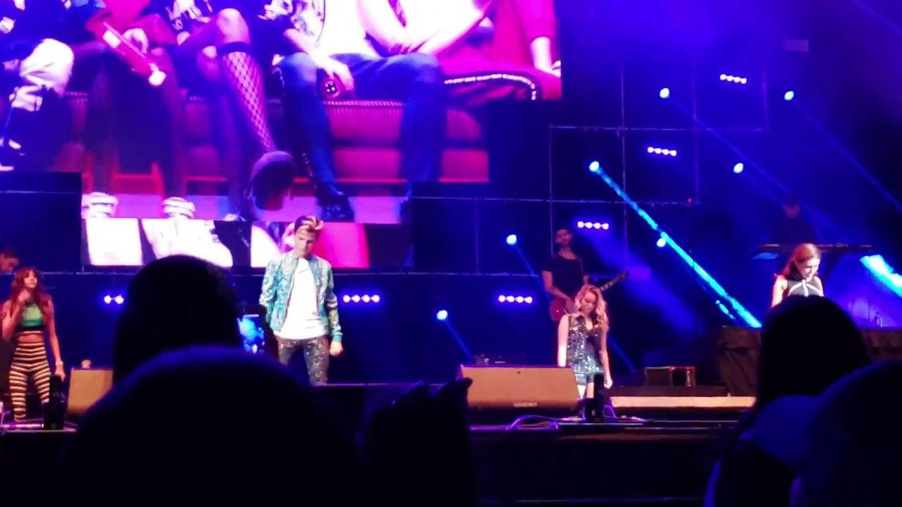 LEMONGRASS EN LA ARENA MONTERREY