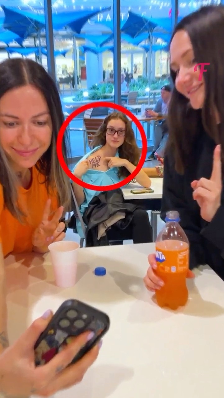 A Hidden 'HELP ME' Message in a Photo Led to a Daring Rescue of a Girl's Life! #shorts