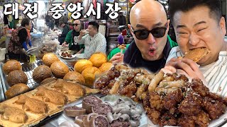 Daejeon Central Market Makchang Sundae + Jjolganjang Chicken~ Nurungji Bungeoppang[Kko Market/ENG]