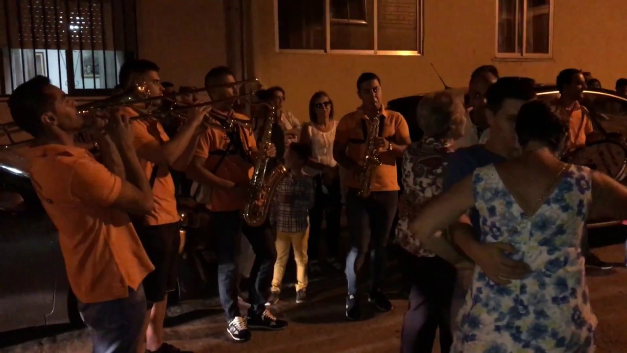 La Morena de mi Copla - Charanga Manliao en una ronda en Ciudad Rodrigo 2017