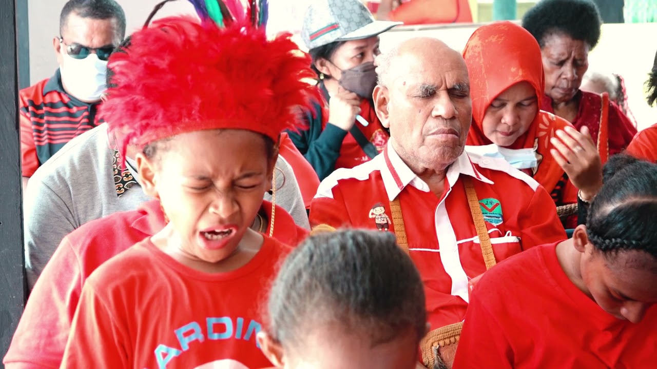 Merayakan Tahun Baru di kampung Ifale