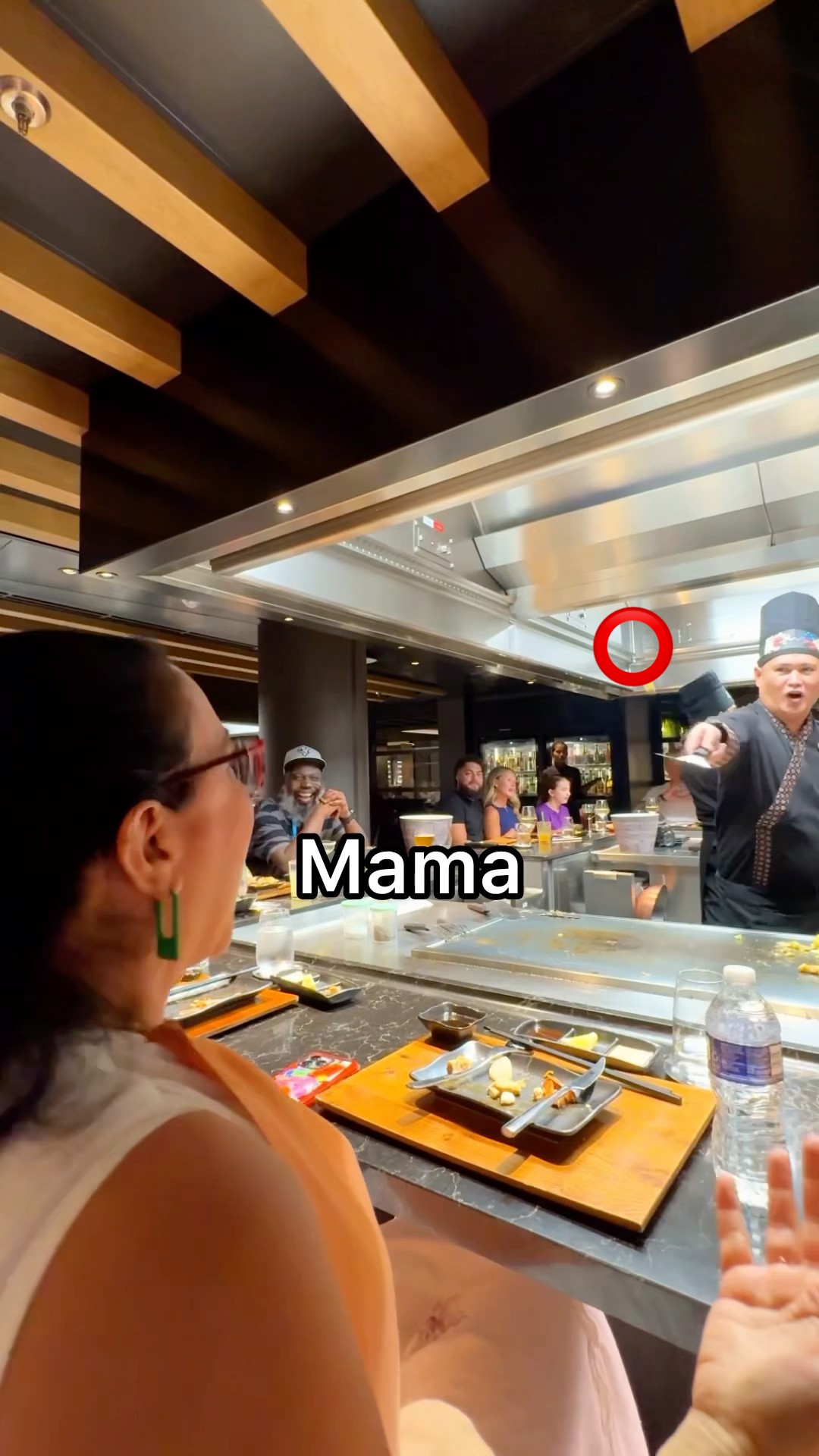 This restaurant lets the chef throw food in your mouth ?