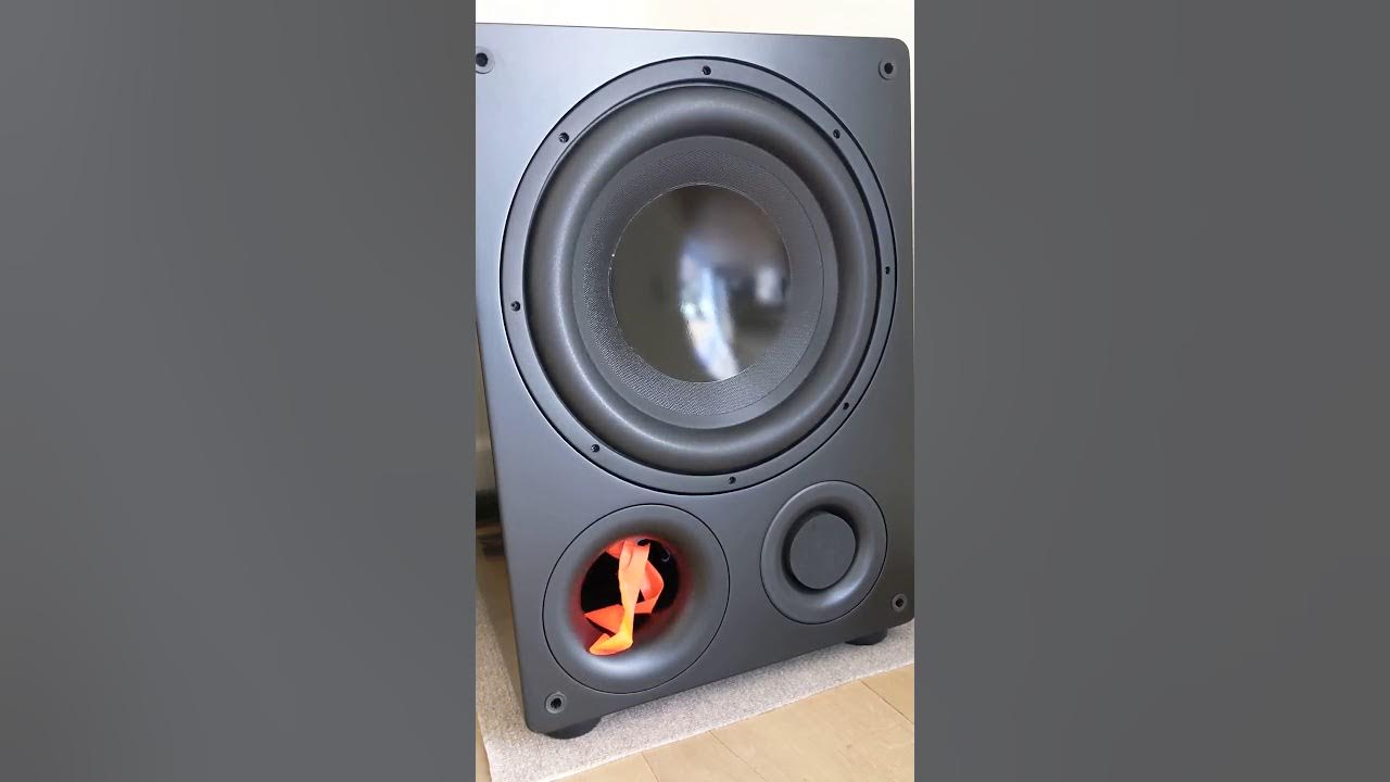 Flexing the Hsu Research 15 Inch Subwoofer VTF3 MK5 HP YouTube