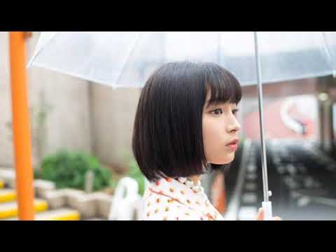 広瀬すずと雨宿り☔
