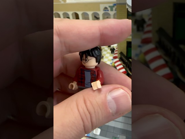 Awesome LEGO® Minifigure in my brick city 🤩🥳