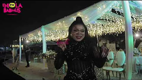 LAGOS BIG BOYS,CELEBRATES RAIN MONEY ON BOBRISKY AT BIRTHDAY IN LAGOS| WATCH BOBRISKY CUT FANCY CAKE