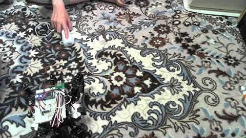 近藤科学の多脚ロボットKMR-M6をmbed + Wiiリモコンで動かしてみた。