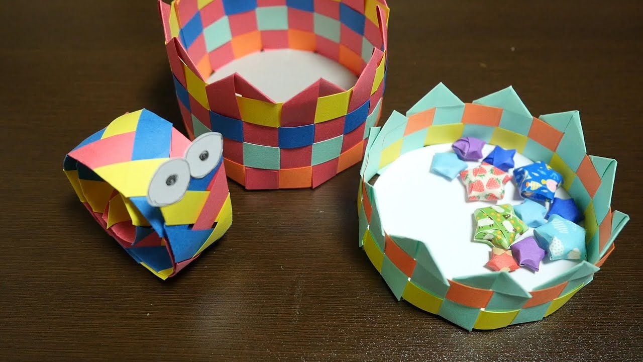 色画用紙を使った三つ編み 王冠編みの作り方 Drawing Paper Braid Youtube