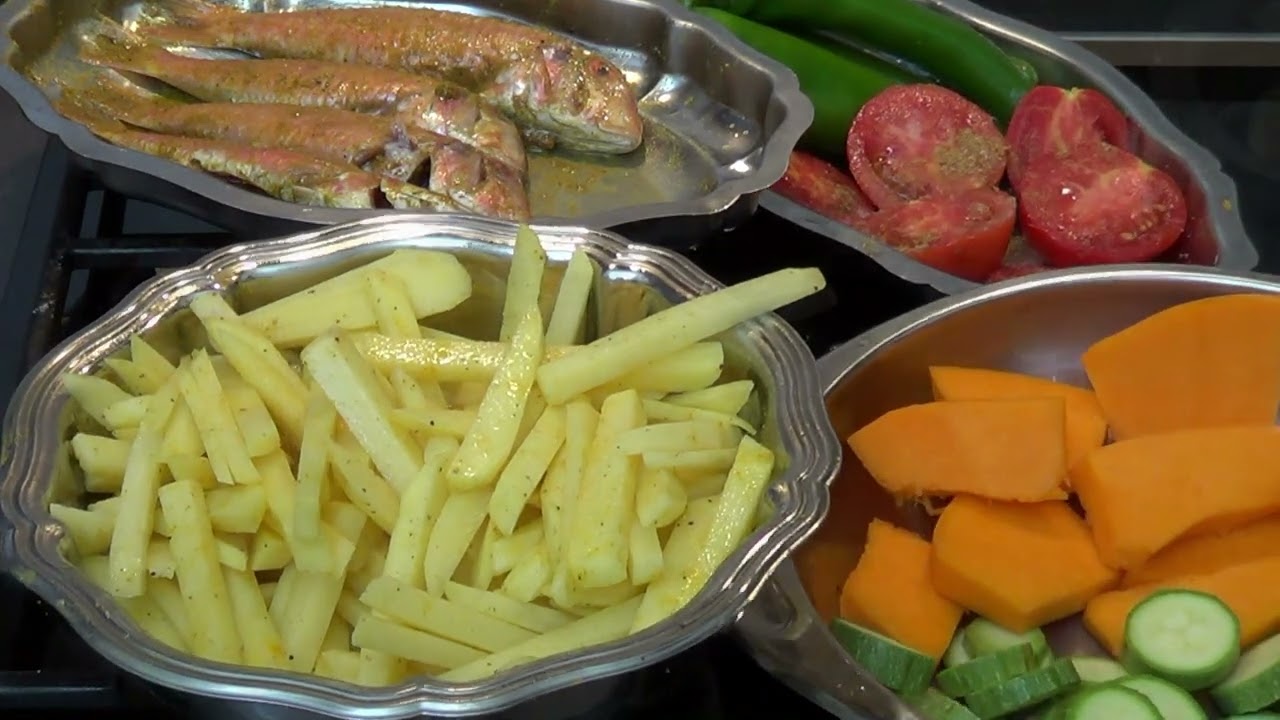 Rouget grillé et légumes frit صحين مقلي بسمك التريليا