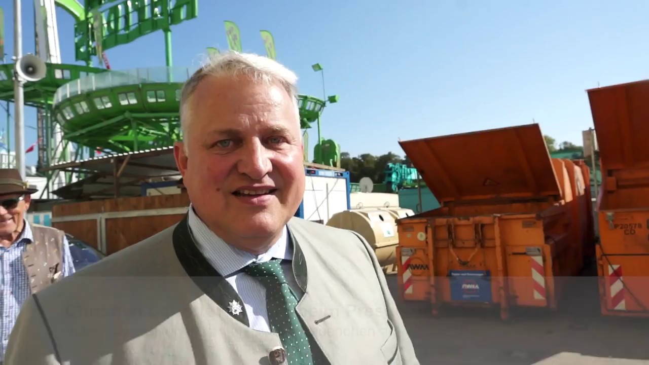 Christian Schottenhamel beim Presserundgang Oktoberfest 2018 - YouTube - Christian Schottenhamel