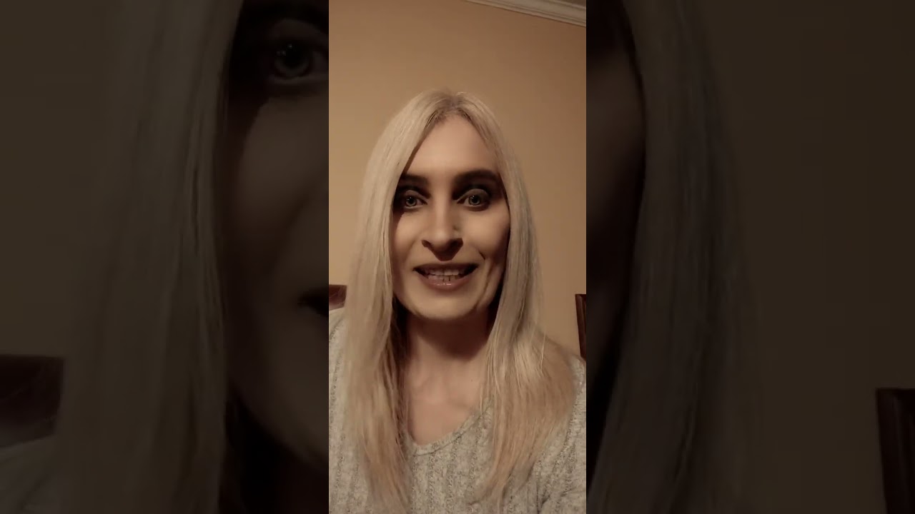 Upcoming signings and more about my new pen name 📚