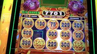 Money In The Bank Bacon Blvd Slot Machine NICE WIN Bonus
