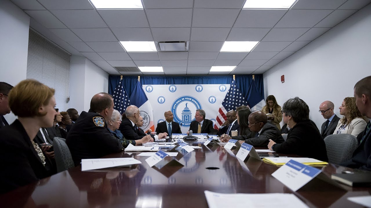 Mayor de Blasio Hosts Cabinet Meeting with Senior Staff in the Bronx mayor de blasio children
