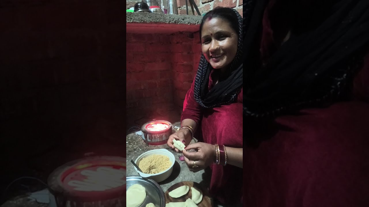 Holi pr gujiya banayi mammy ne akele 🤤🤤