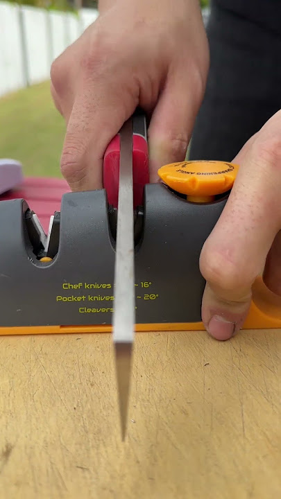 Tumbler Rolling Knife Sharpener Review: Unboxing and Demonstration