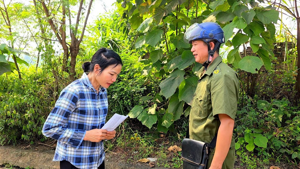 Kind police officer helps a single mother reunite with her family after many years apart