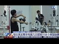 探访北京人形机器人创新中心数据训练基地 机器人不间断“上课”获取大量高质量数据 | CCTV中文《新闻直播间》