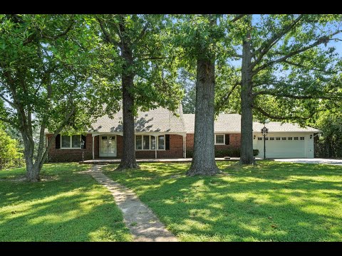 6890 Christopher Drive, St Louis, MO home video tour
