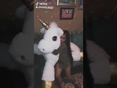 🎬 Video relacionado con unicornios de peluche grandes