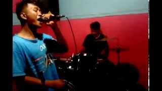 Crazy Money  Masih Disini Cover anjar Oxs Latihan