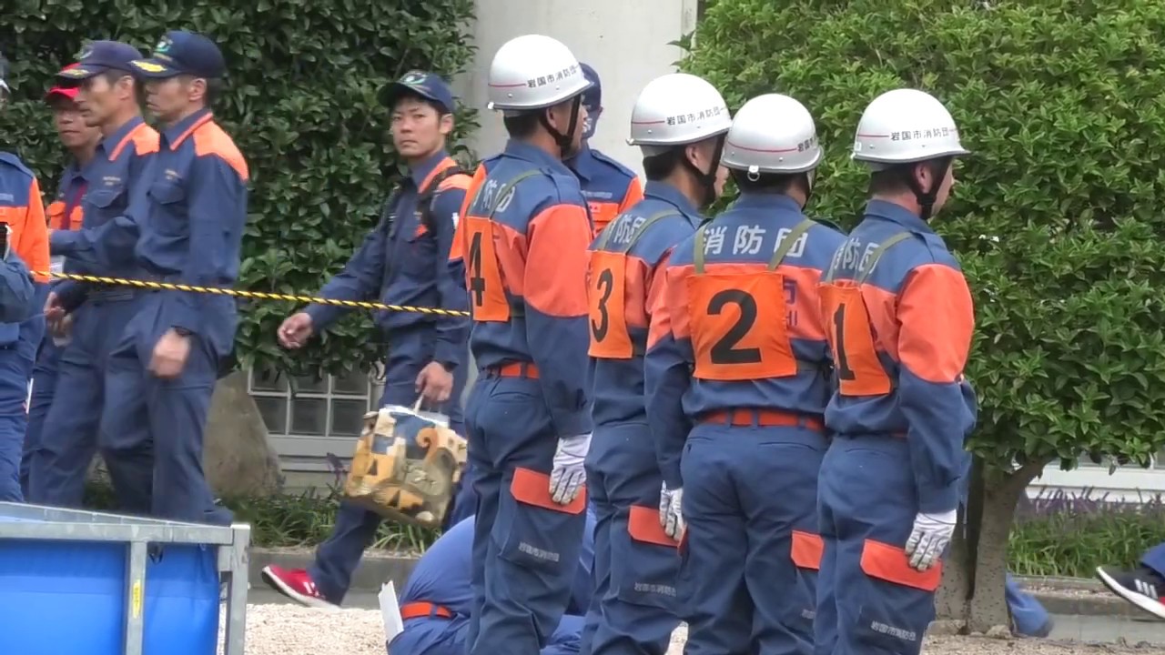 岩国消防団 岩国東方面隊麻里布分団基本操法 ポンプ車 の部 第66回山口県消防操法大会 第37回山口県女性消防操法大会 山口県消防学校 消防団youtube 基本操法 第45方面隊 Youtube