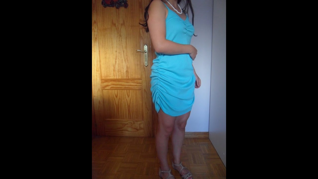 Modificar un vestido con un hilo elástico - YouTube