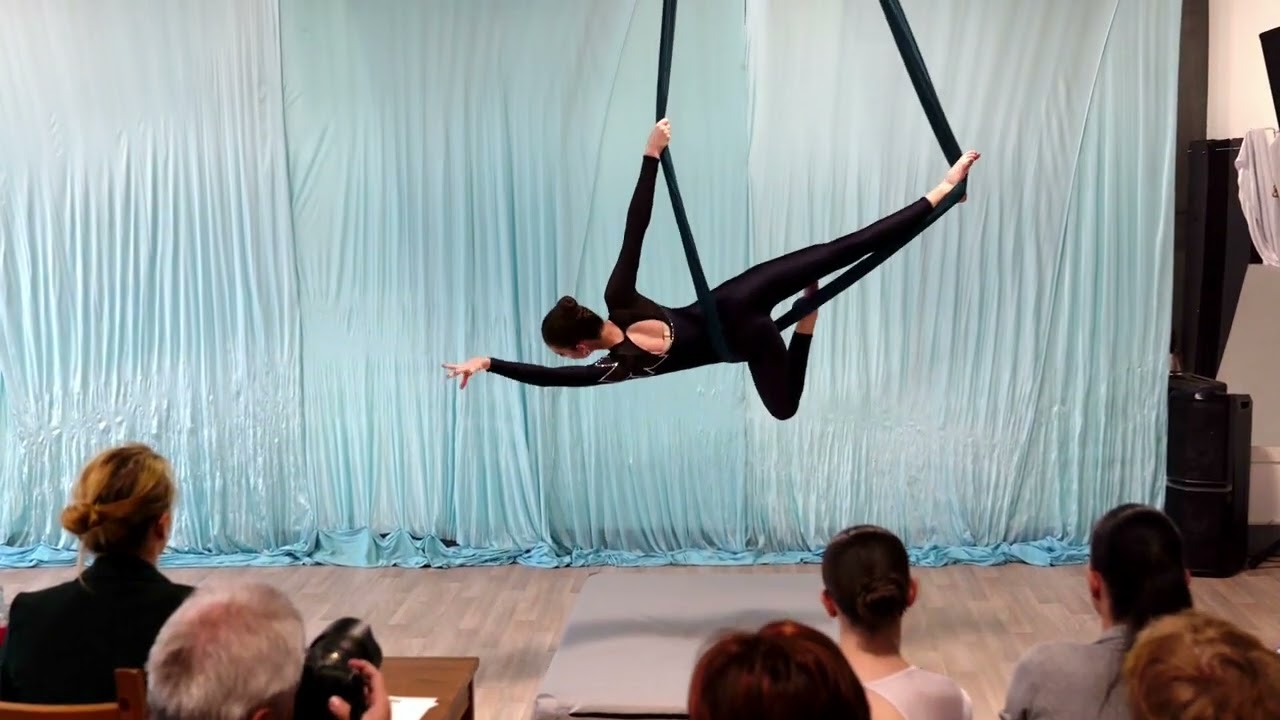 102 | Zuzana Mikulová | Finále mládež rotačka profi | FlyCup Martin 2024