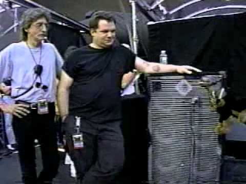 Triumph the Insult Comic Dog   Bon Jovi