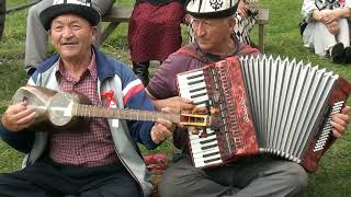 картинка: Айдеркен ГАУЯН  Шерали Жораев Ош тоосуна атк:Торокожо Кожояров