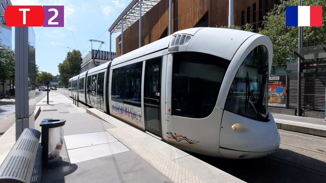 Tramway Ligne T2 à Lyon en France