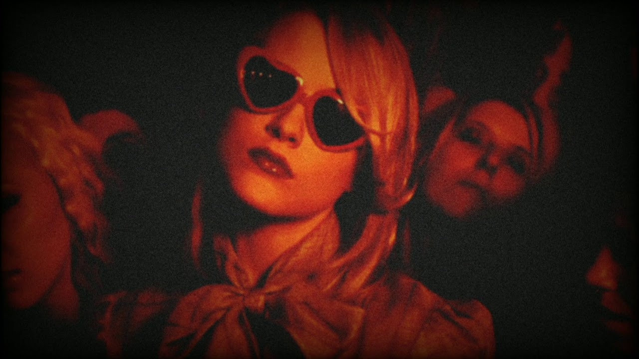 Marilyn Manson HeartShaped Glasses Legendado PTBR YouTube