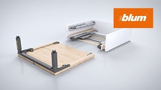 SPACE STEP plinth solution: assembly I Blum