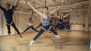 This Seattle bungee workout gets you fit while flying - KING 5 Evening 