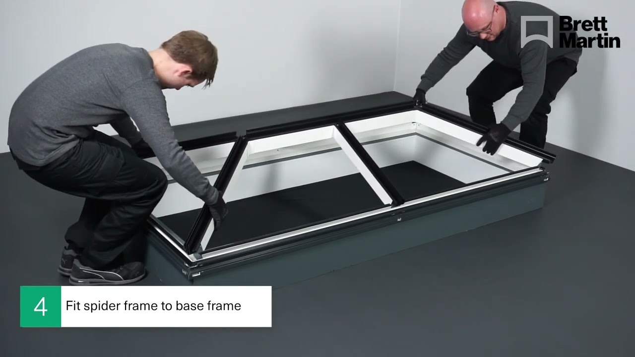 Fitting a Brett Martin Roof Lantern on builders upstand