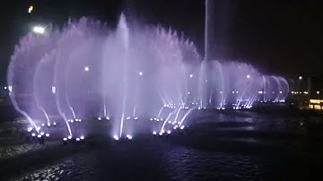 trình diễn nhạc nước danko