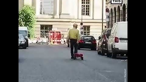 This guy tricked google maps into creating a traffic jam!!!!