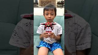 Rex Presentasi Bahasa Inggris Jelaskan Mainan Robot Favoritnya