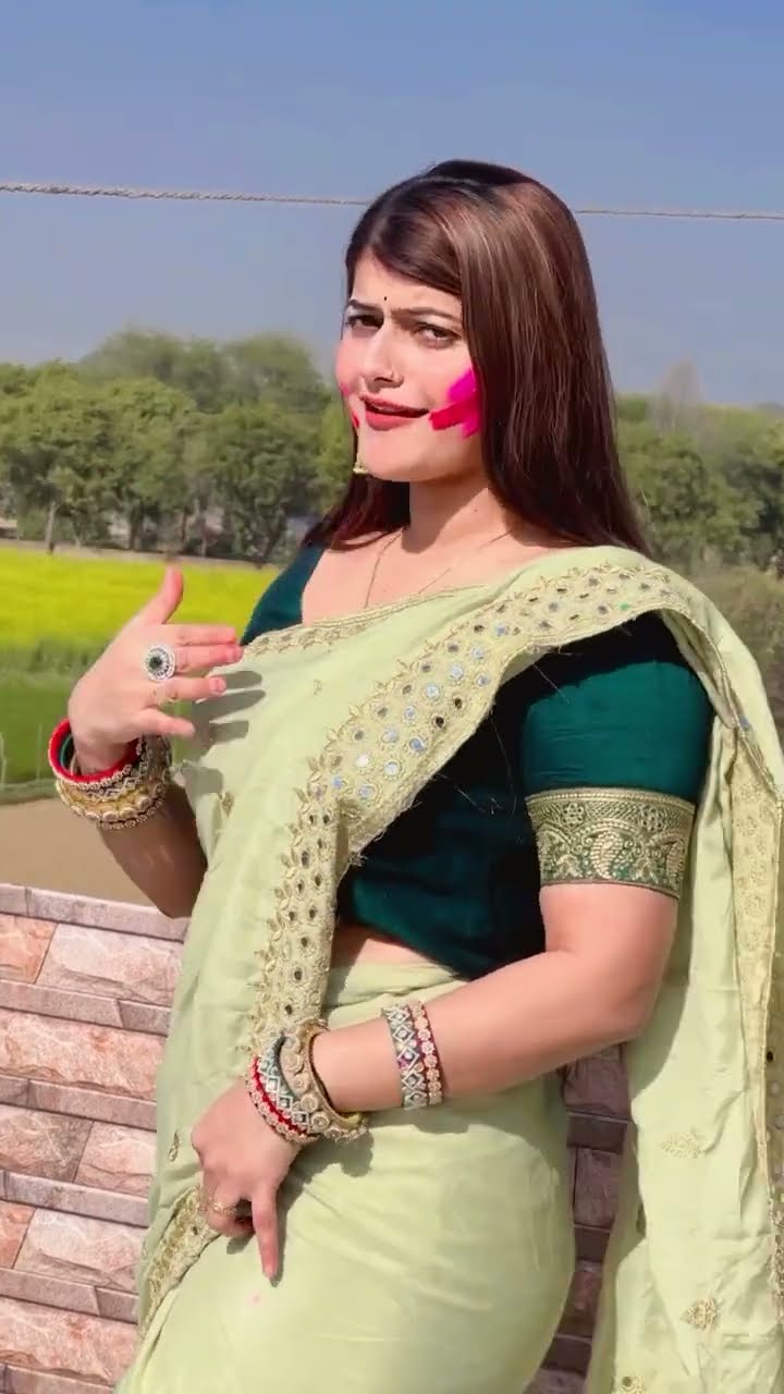 #Holi Mein Peeleni Viski #pawansingh #holisong #trendingsong #bhojpuri #rangesekarabmassaj