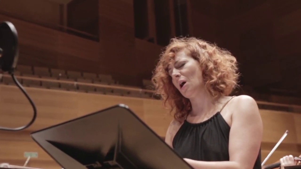 PILAR JURADO canta O MIO BABBINO CARO