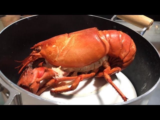I ate an incredible huge crayfish - YouTube