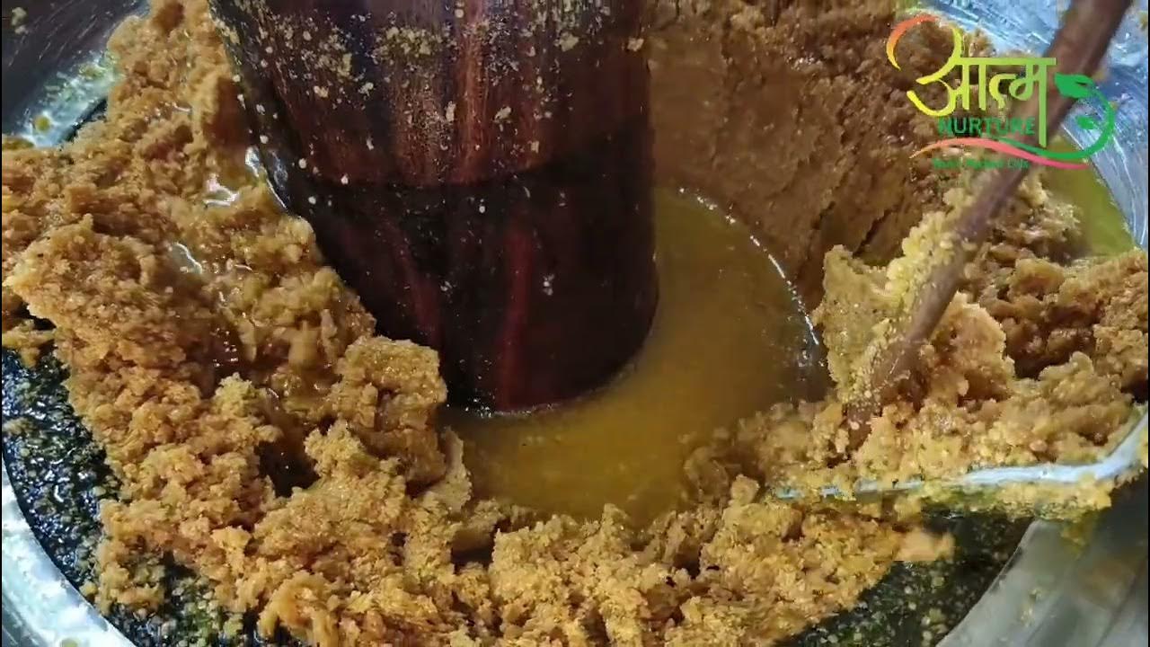 Black Mustard Oil and Yellow Mustard Oil extraction using Wooden Ghaani