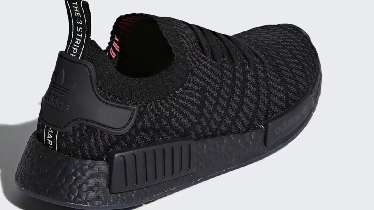 nmd r1 stlt triple black