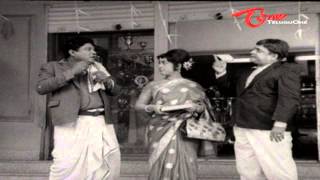 Padmanabham Flirting Hot Beauty - Telugu Comedy Scene - NavvulaTV