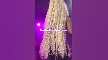 Thumbnail of #NickiMinaj stops her hit ‘#Starships’ early at a #NYE event.“I don’t perform that song no more.”