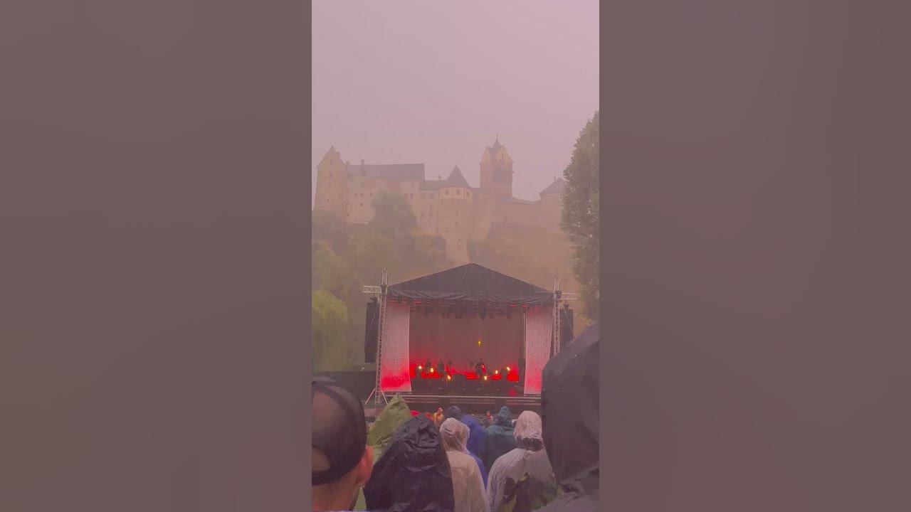 Wardruna live - thunder storm during Helvegen Wardruna live - thunder storm during Helvegen