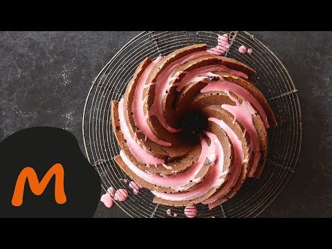 In diesem Video seht ihr ein einfaches Rezept, wie ihr einen super leckeren und saftigen klassischen. 