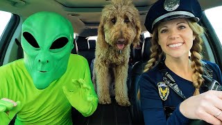Police Surprises Alien &amp; Puppy With Car Ride Chase!