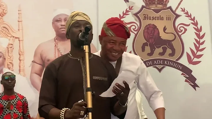 MALAIKA PRAISES OBA ELEGUSHI AT ALAAWE'S  CORONATION CEREMONY