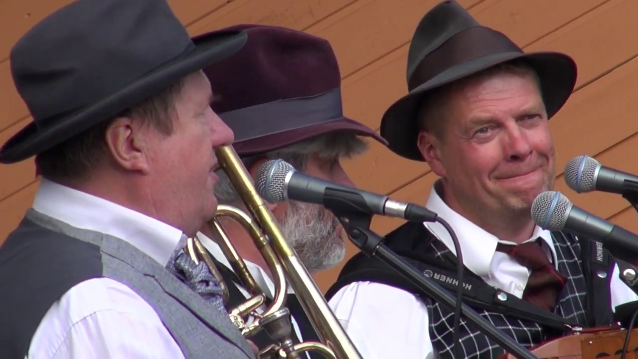 LAVASSAARE TRIO (solist ANTS NUUT) - Vana frakk